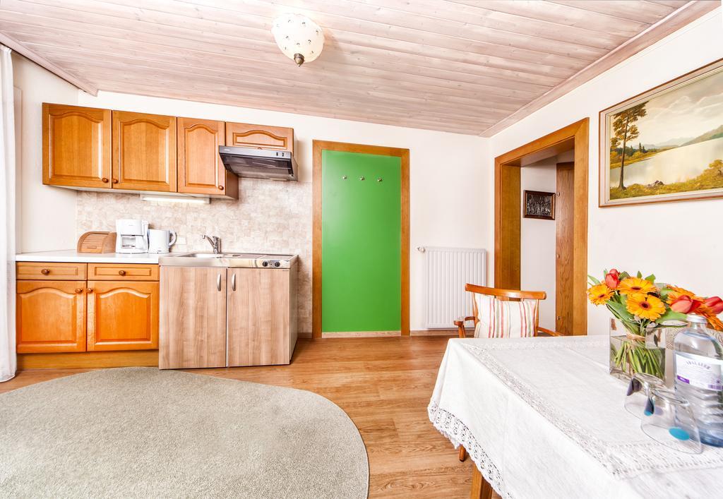 Kraners Alpenhof Bio Bed And Breakfast Pension Weissensee Exteriör bild
